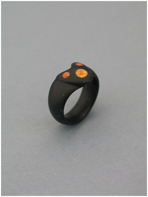 Ring 002